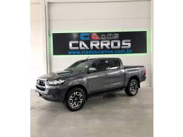 TOYOTA - HILUX - 2021/2021 - Cinza - R$ 219.900,00