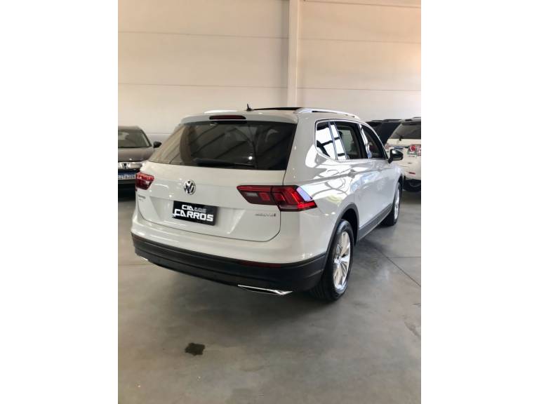 VOLKSWAGEN - TIGUAN - 2018/2018 - Branca - R$ 119.900,00