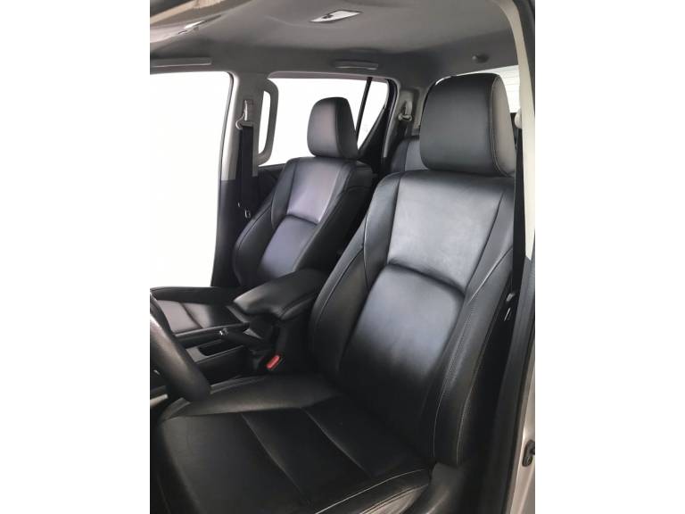 TOYOTA - HILUX - 2017/2017 - Cinza - R$ 174.900,00