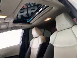 TOYOTA - COROLLA - 2022/2022 - Branca - R$ 144.900,00