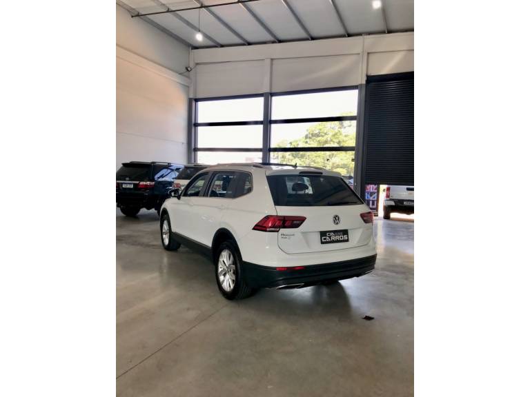 VOLKSWAGEN - TIGUAN - 2018/2018 - Branca - R$ 119.900,00