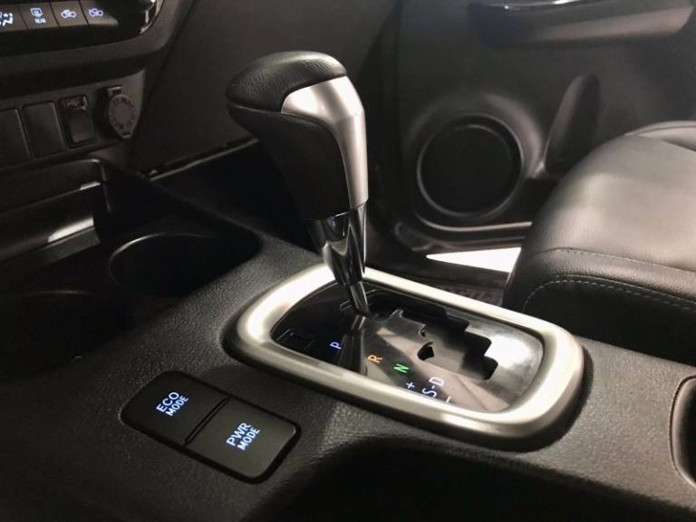 TOYOTA - HILUX - 2021/2021 - Cinza - R$ 219.900,00