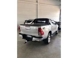 TOYOTA - HILUX - 2017/2017 - Cinza - R$ 174.900,00
