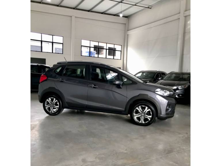 HONDA - WRV - 2018/2018 - Cinza - R$ 87.900,00