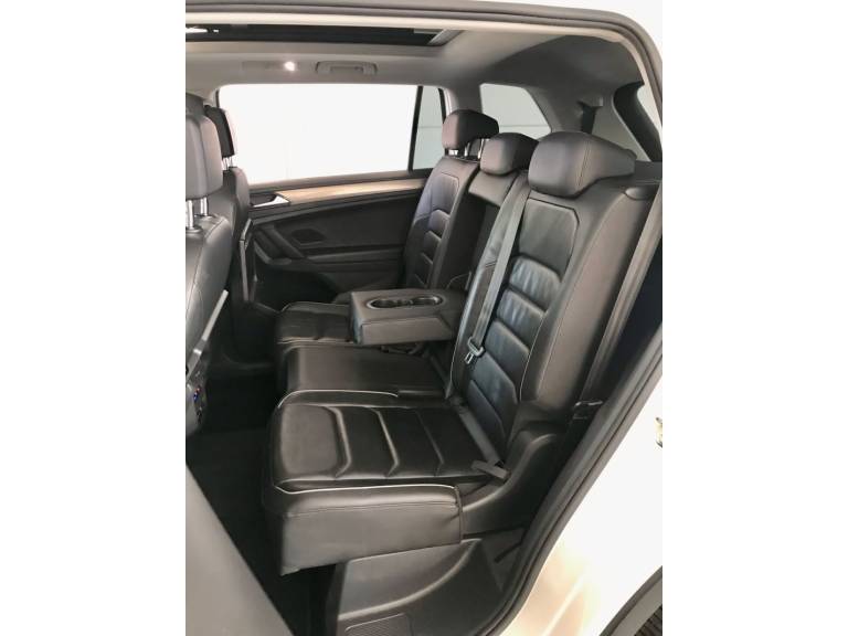 VOLKSWAGEN - TIGUAN - 2018/2018 - Branca - R$ 119.900,00